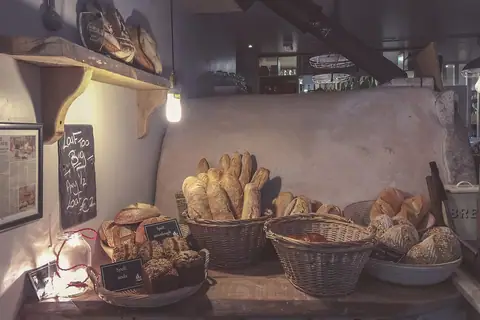 Bond's Bakery photo 2